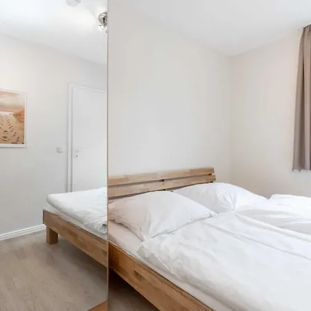 Haus Roland, 19 Penzance