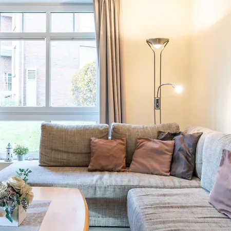 Haus Roland, 19 Penzance