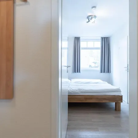 Haus Roland, 19 Penzance